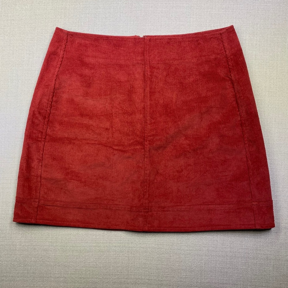 Banana Republic Women's Red Corduroy Mini Skirt Size 8 NWT